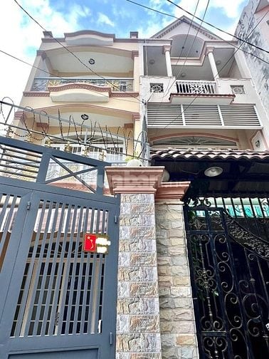 Nhà Nguyễn Thượng Hiền - 76m2 - 4 tầng - Hẻm ok tô - nhỉnh 8 đồng