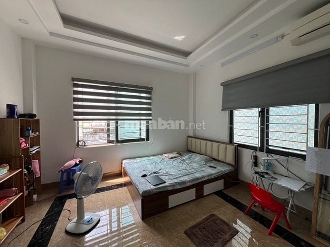 NHÀ MỚI, LÔ GÓC 2 MẶT NGÕ THÔNG, FULL NÔI THẤT- MONING ĐỖ CỬA