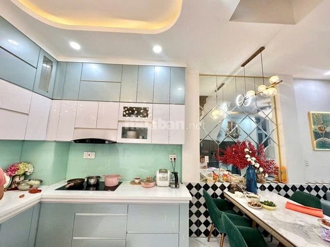 Nhà Q9 ô tô ngủ trong nhà 4 tầng 4pn thiết kế sang trọng 