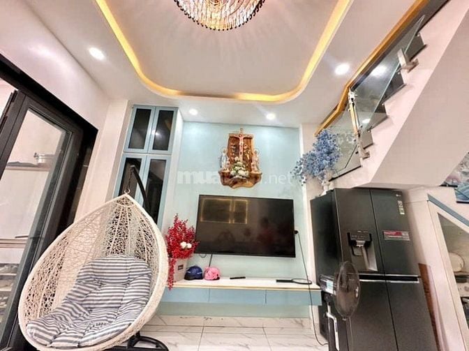 Nhà Q9 ô tô ngủ trong nhà 4 tầng 4pn thiết kế sang trọng 