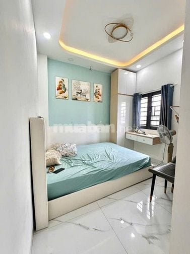 Nhà Q9 ô tô ngủ trong nhà 4 tầng 4pn thiết kế sang trọng 