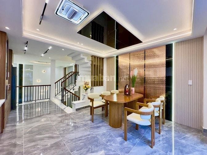 Ngộp! Bán nhà 45m2 Phùng Văn Cung,Phú Nhuận.Gần bệnh viện Hoàn Mỹ.