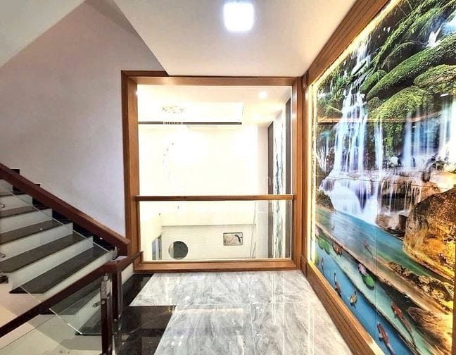 Đi nước ngoài định cư bán gấp nhà ở đường Trần Quý, phường 7, quận 11,