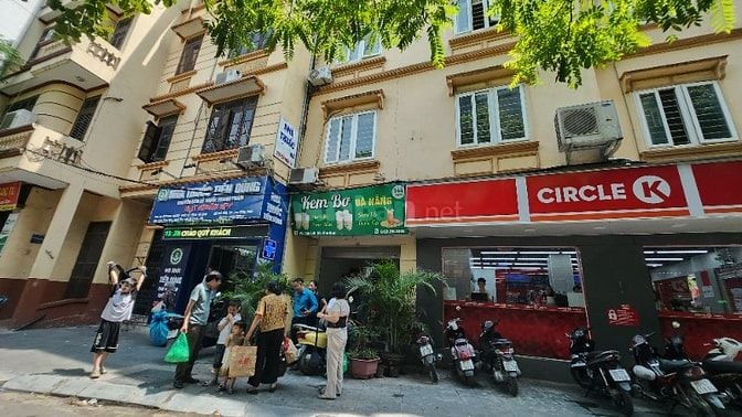 Bán nhà mặt phố, ngã 3 Hồng Mai-Bùi Ngọc Dương, Q.Hai Bà Trưng, Hà Nội