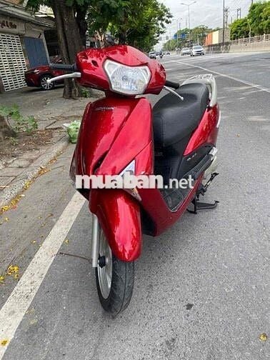 Honda lead đời cao êm đẹp như hình