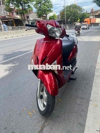 Honda lead đời cao êm đẹp như hình
