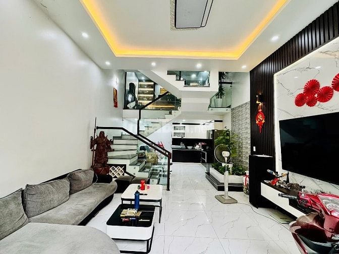 Siêu nhà ngang 6m đường Nguyễn Tiểu La, Quận 10| Nhà Mới Shr mua ngay