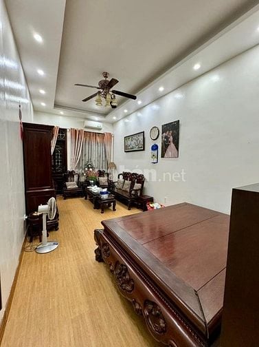 GIÁ NÀO CŨNG BÁN nhà đầu ngõ Ngọc Thuỵ, giá 5.6 tỷ, 40m2x3T