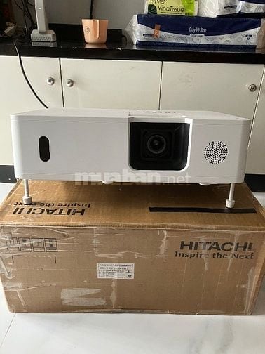Máy chiếu HiTaChi CP-X5550, độ sáng 5800ansi