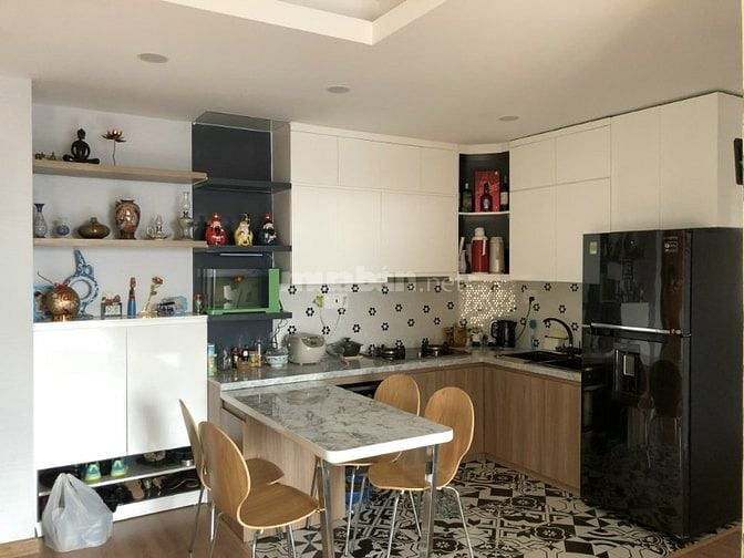Gia đình cần tiền bán gấp CHCC 155 Nguyễn Chí Thanh – 65m², 2pn,3.2 tỷ