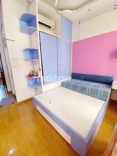 Nhà nguyên căn hẻm xe hơi, cách mặt tiền 1 căn nhà Nguyễn V Đậu, BT
