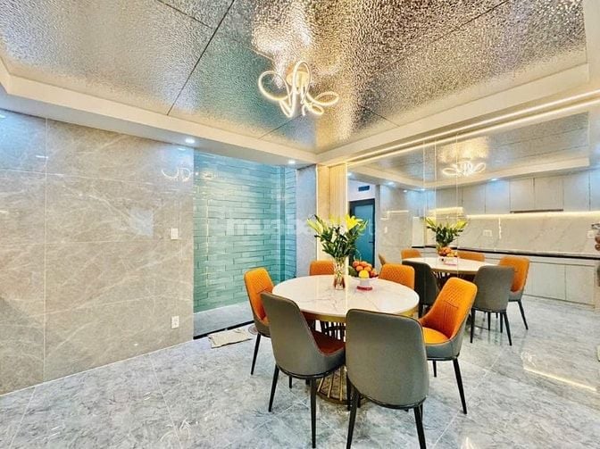Đi nước ngoài định cư bán gấp nhà ở đường Võ Văn Ngân, phường Linh Chi