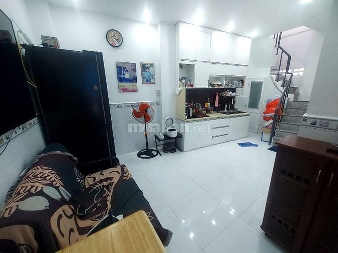 Bán nhà đường Duy Tân, phường 15, Quận Phú Nhuận, góc 2 mặt tiền