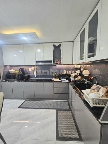 BÁN NHANH NHÀ TRẦN HƯNG ĐẠO QUẬN 5, Ô TÔ TỚI NHÀ 70M2, 5 TẦNG.