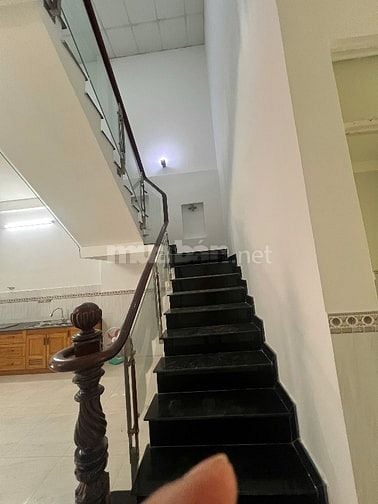 Nhà riêng 4PN, 100m² tại KDC Phước Thiện, Q9, HCM giá siêu hời 7,5 tỷ.