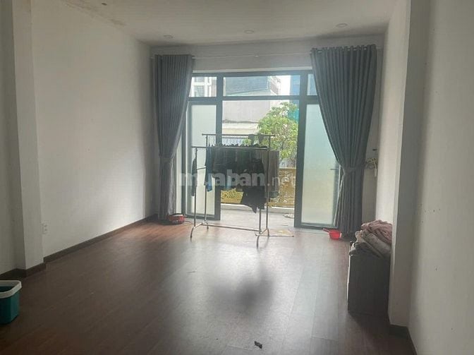 Nhà đẹp 2 lầu đường số 85 P. Tân Quy,Quận 7, dt 4x20m