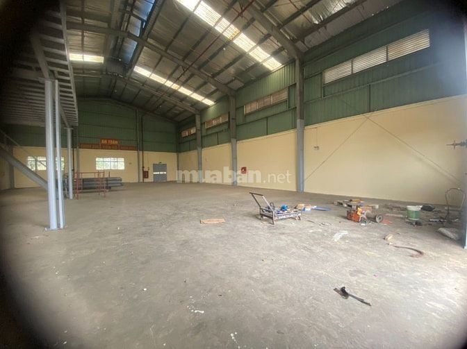 Cho thuê kho tại lô CN 06-04 khu CN xã Ninh Hiệp, Gia Lâm, Hà Nội 500m