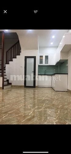 Chính chủ bán nhà 5 tầng ở Ngõ 61 Phố Trạm Long Biên