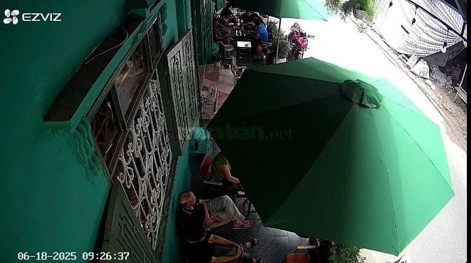 NHƯỢNG CỬA HÀNG CAFE PHỐ TRUNG KÍNH, CẦU GIẤY