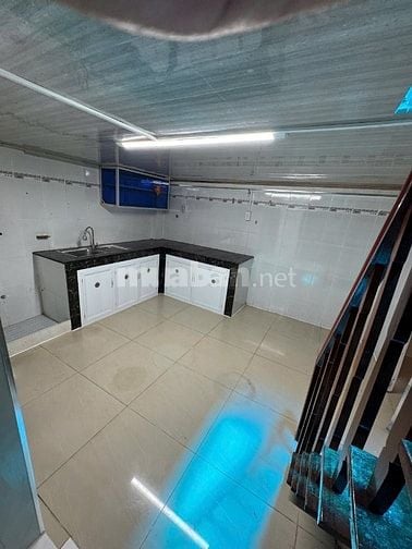 3,85 tỷ nhà cực rộng 65 mét đất , nở hậu đẹp , Sổ hồng riêng cc ngay