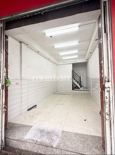Bán nhà 3 tầng mặt tiền đường Nguyễn Kiệm, Phú Nhuận. Giá chỉ