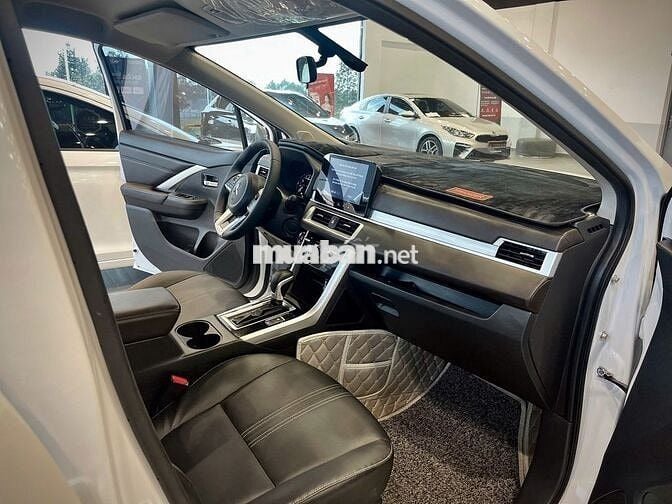 Mitsubishi Xpander 2023 Premium - Trắng- 24.000km
