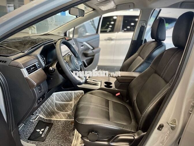 Mitsubishi Xpander 2023 Premium - Trắng- 24.000km