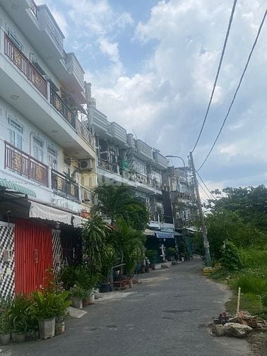 Bán nhà giá rẻ đảo sự tích Phước Lộc nhà bè