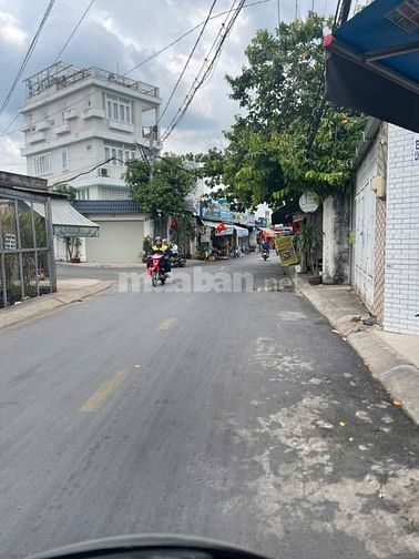 nhà mặt tiền kinh doanh chính chủ ngay siêu thị emart 2