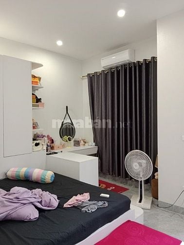 Nhà Đẹp Ô TÔ Đỗ Cửa Nguyễn Chính, 48m, 2 tầng, mt 5m, giá 3.35 tỷ