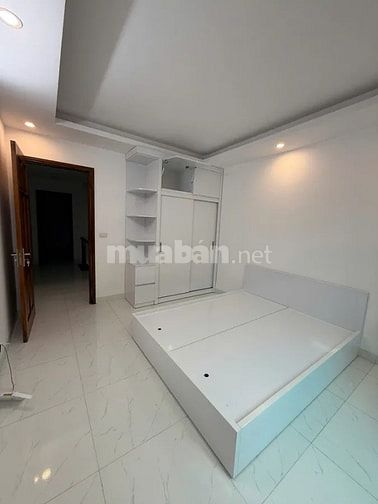 Siêu phẩm Phân lô Trung kính, 47m2, 5 tầng, giá 12,5 tỷ 