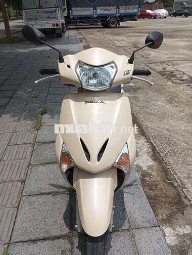 Nhà bán xe Lít chân chống điện