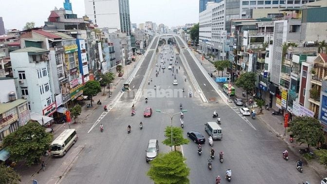 TOÀ CCMN TT ĐỐNG ĐA - NGAY NÚT GIAO NGÃ TƯ SỞ - Ô TÔ VÀO NHÀ