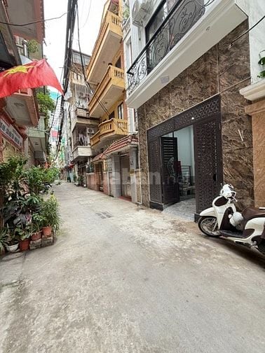 TOÀ CCMN TT ĐỐNG ĐA - NGAY NÚT GIAO NGÃ TƯ SỞ - Ô TÔ VÀO NHÀ