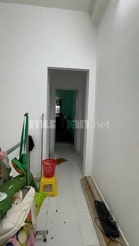 Hẻm xe hơi 6m) cách mặt tiền Bùi Minh Trực 3căn nhà.chiều dài16m 