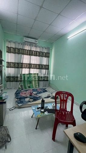 Hẻm xe hơi 6m) cách mặt tiền Bùi Minh Trực 3căn nhà.chiều dài16m 