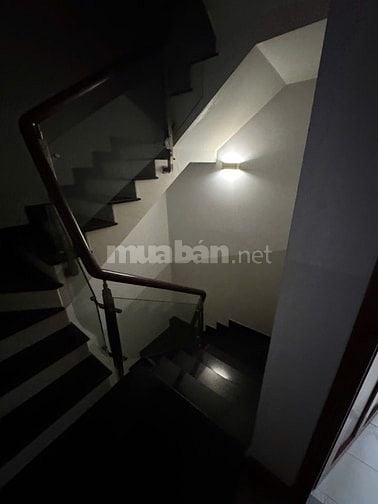 CHO THUÊ LẦU LÀM VĂN PHÒNG – 2 PHÒNG + 1 SÂN THƯỢNG – QUẬN 6, GIÁ 12TR