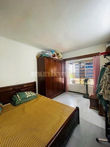 Tập thể chung cư tầng thấp Lò Đúc. Hai Bà Trưng. Hà Nội. Thoáng sáng d