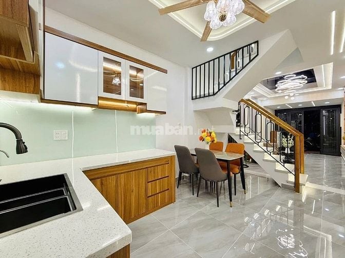 Định cư bán nhà Hoà Hảo P.4 Q.10, giá 1 tỷ 790 đường 5m sổ riêng