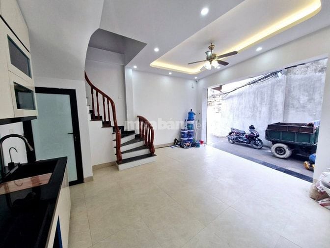 Ô TÔ ĐỖ CỬA, LÔ GÓC, K.DOANH – PHAN ĐÌNH GIÓT, HÀ ĐÔNG. 5 TẦNG. 7,7 TỶ