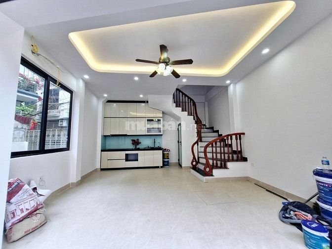 Ô TÔ ĐỖ CỬA, LÔ GÓC, K.DOANH – PHAN ĐÌNH GIÓT, HÀ ĐÔNG. 5 TẦNG. 7,7 TỶ