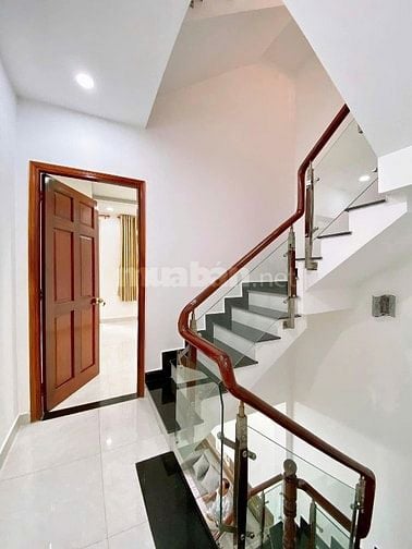 Cần vốn sang nhượn sát giá nhà Sư Vạn Hạnh P12 Q10 80,1m2 - 5tỷ550tr