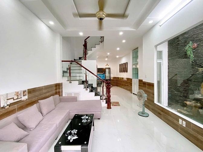 Cần vốn sang nhượn sát giá nhà Sư Vạn Hạnh P12 Q10 80,1m2 - 5tỷ550tr