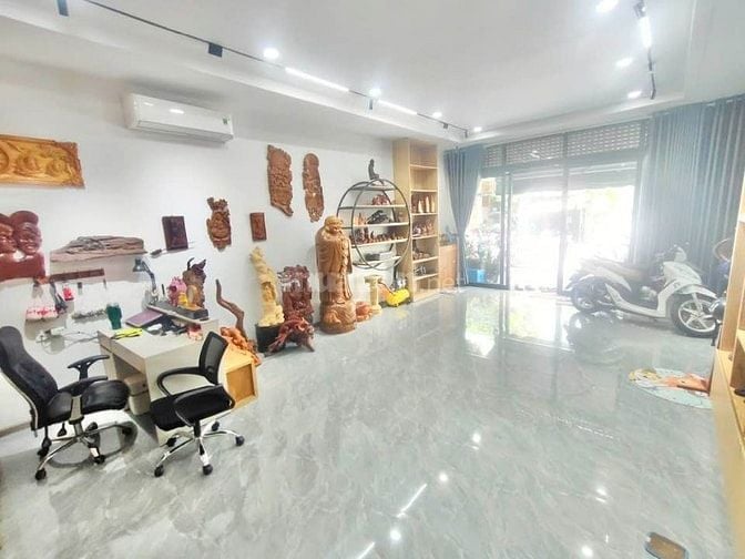 Bán nhà 5 tầng mới đẹp có thang máy mặt tiền đường Trần Nguyên Hãn