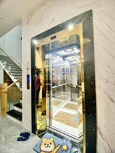 Bán nhà 5 tầng mới đẹp có thang máy mặt tiền đường Trần Nguyên Hãn