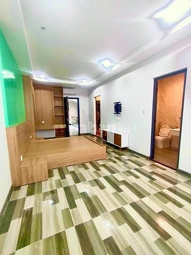 Bán nhà 5 tầng mới đẹp có thang máy mặt tiền đường Trần Nguyên Hãn