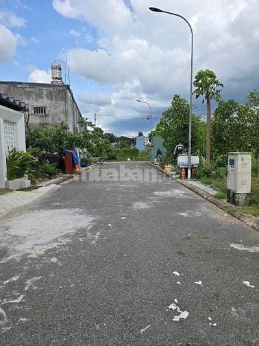 Cần bán gấp đất 81m2 Ngay Chợ Bình Chánh - Ngã Tư Đinh Đức Thiện