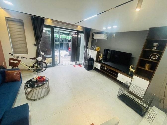 CẦN TIỀN BÁN GẤP NHÀ ĐINH TIÊN HOÀNG P. ĐA KAO Q.1 3 TỶ 450 CÒN TL