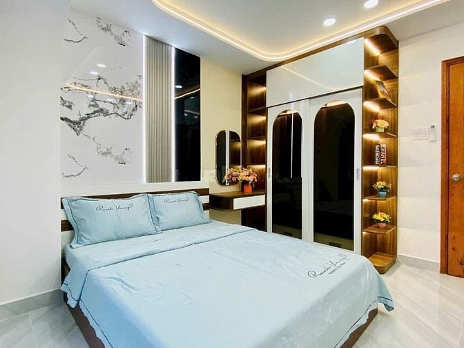 NHÀ MỚI KENG 1T2L VỊ TRÍ VÀNG- KẾT NỐI TRUNG TÂM Đ.CMT8 P12 Q10 HẺM 6M