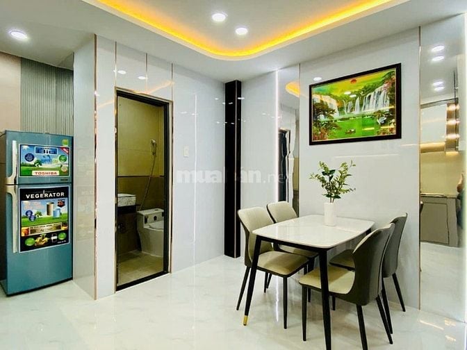 NHÀ MỚI KENG 1T2L VỊ TRÍ VÀNG- KẾT NỐI TRUNG TÂM Đ.CMT8 P12 Q10 HẺM 6M